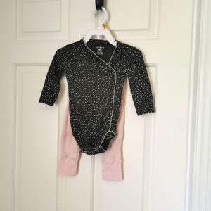 3/$20 Carter's 2 piece baby girl set size 6 m